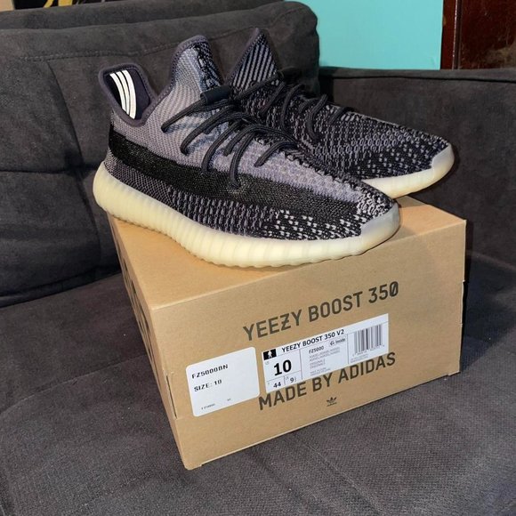 Yeezy Men's Cream and Black Trainers